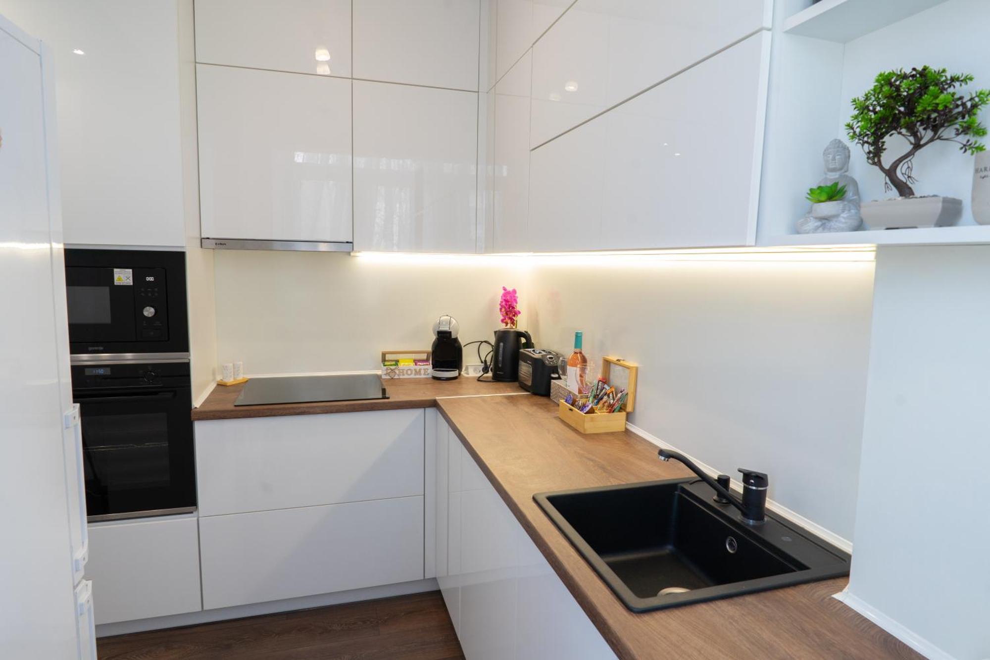 Luxury 2 Bedroom Apartment In Central Varna Exterior photo